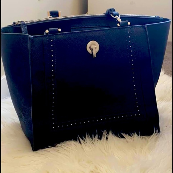 Danielle Nicole hand bag - new without tags - Picture 1 of 3